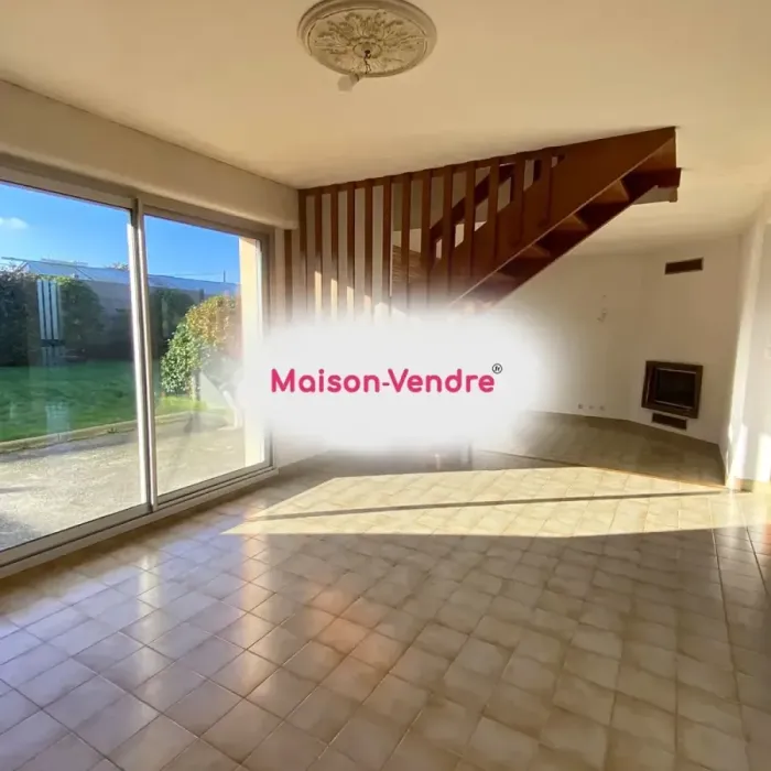 Maison 5 pièces Bourg-Blanc à vendre