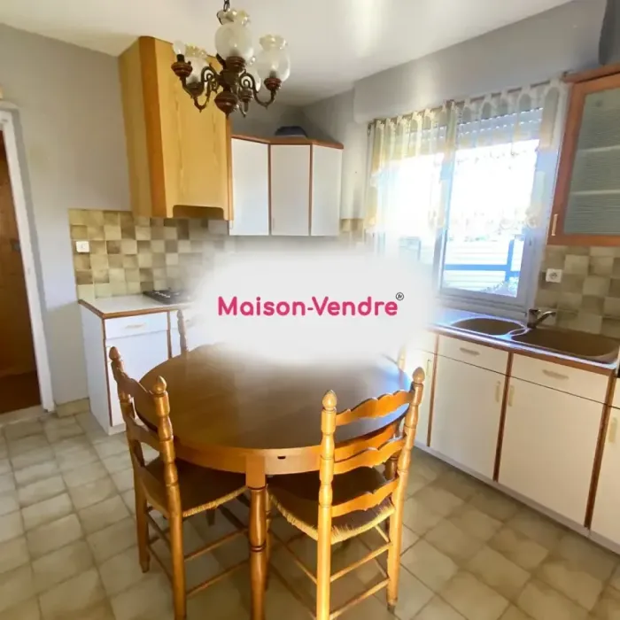 Maison 5 pièces Bourg-Blanc à vendre