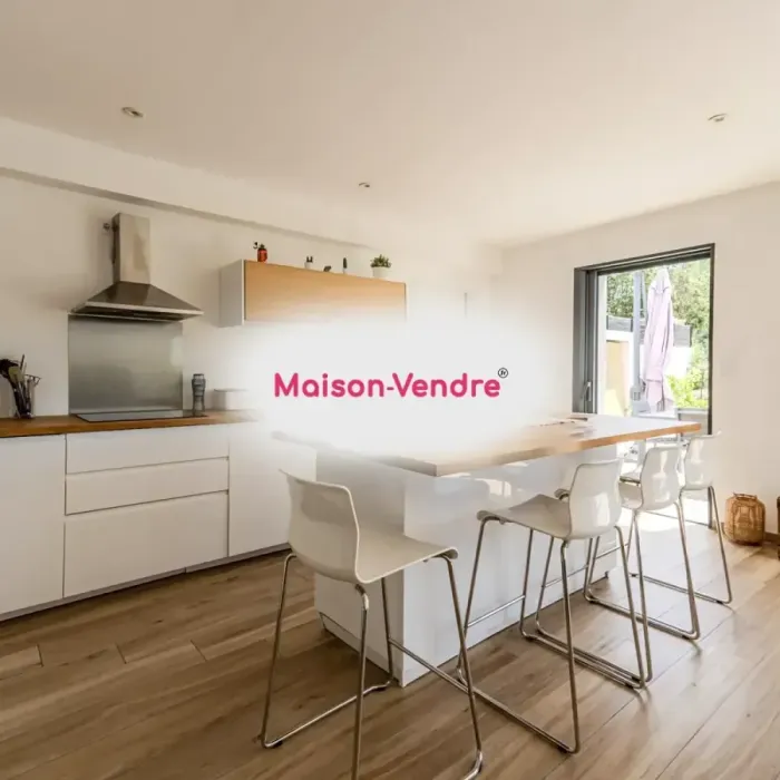 Maison 5 pièces Villetelle à vendre