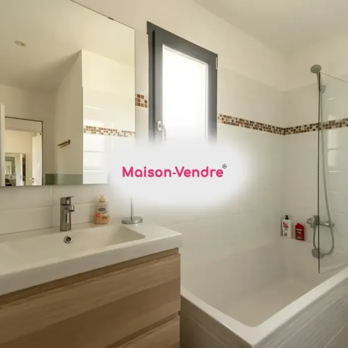 Maison 5 pièces Villetelle à vendre