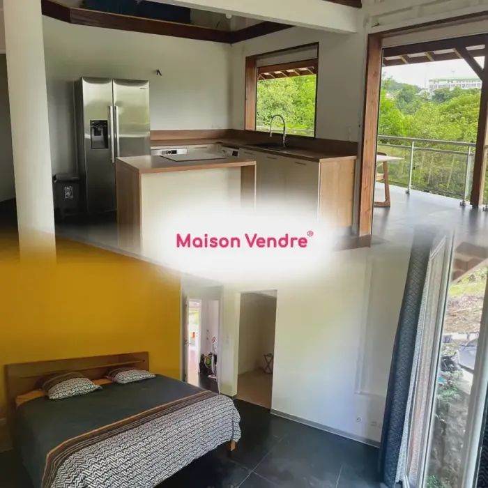 Maison 8 pièces Sainte-Luce à vendre