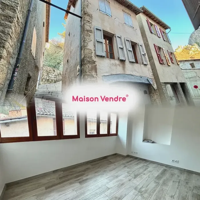 Maison à vendre 3 pièces Castellane