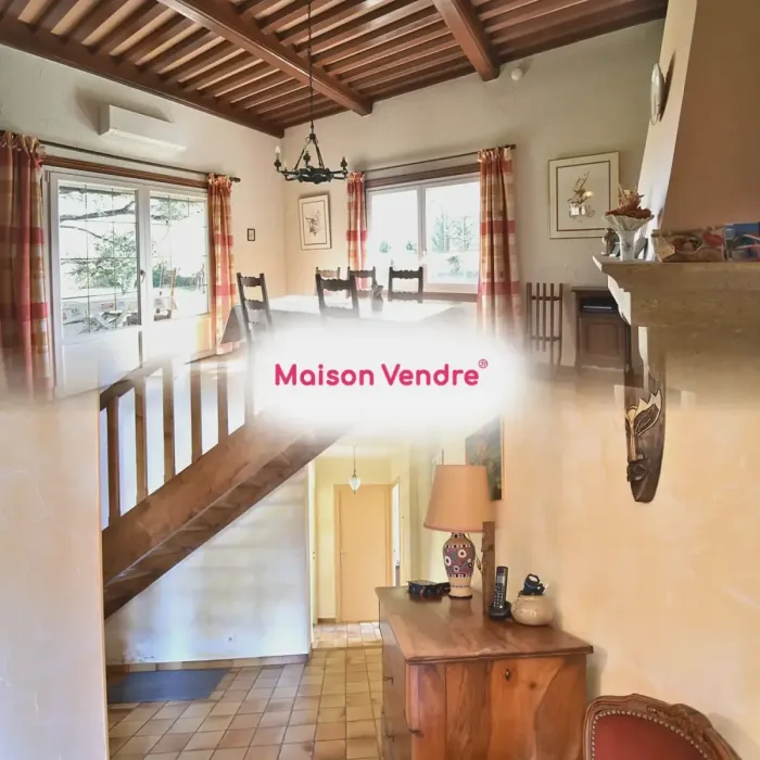 Maison 5 pièces Saint-Jean-de-Niost à vendre