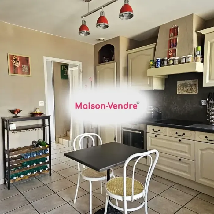 Maison 5 pièces Angliers à vendre