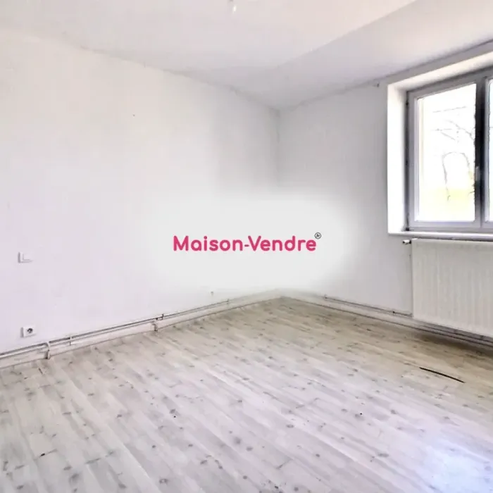 Maison 6 pièces Saint-Symphorien-de-Lay à vendre