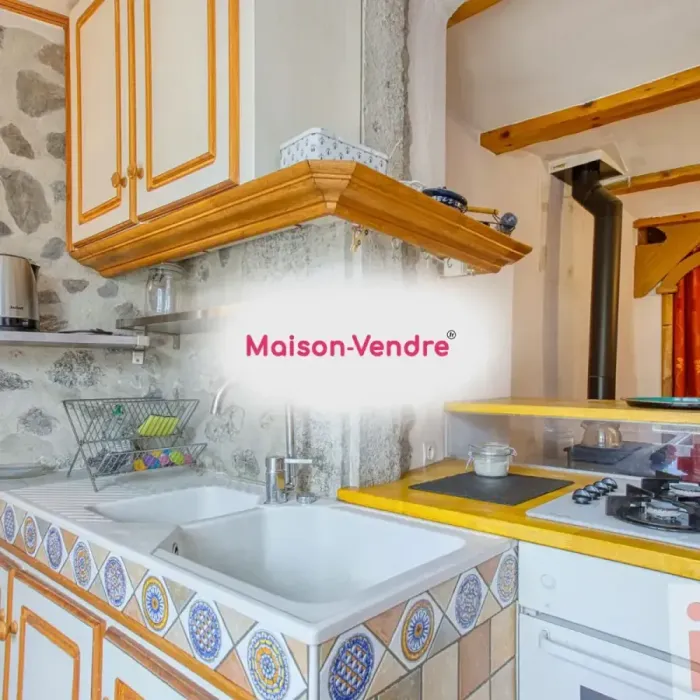 Maison 3 pièces Rochessauve à vendre