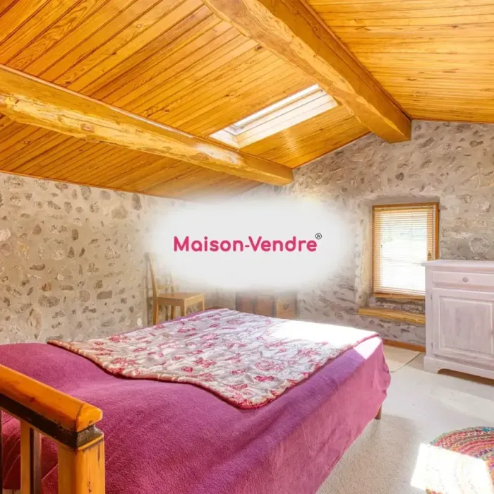 Maison 3 pièces Rochessauve à vendre