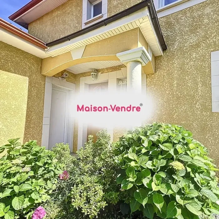 Maison 7 pièces Lée à vendre