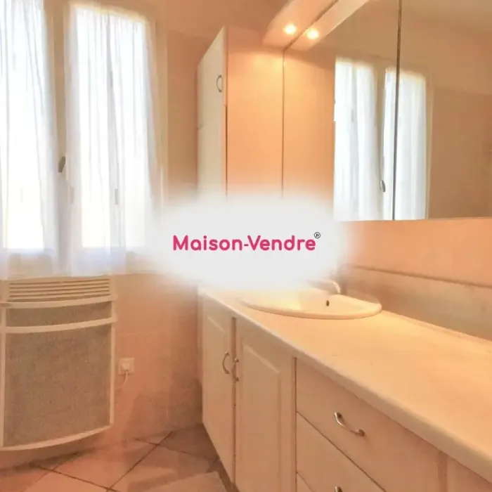 Maison 6 pièces Pollionnay à vendre