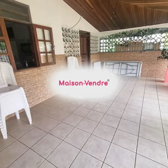 Maison 5 pièces Cayenne à vendre