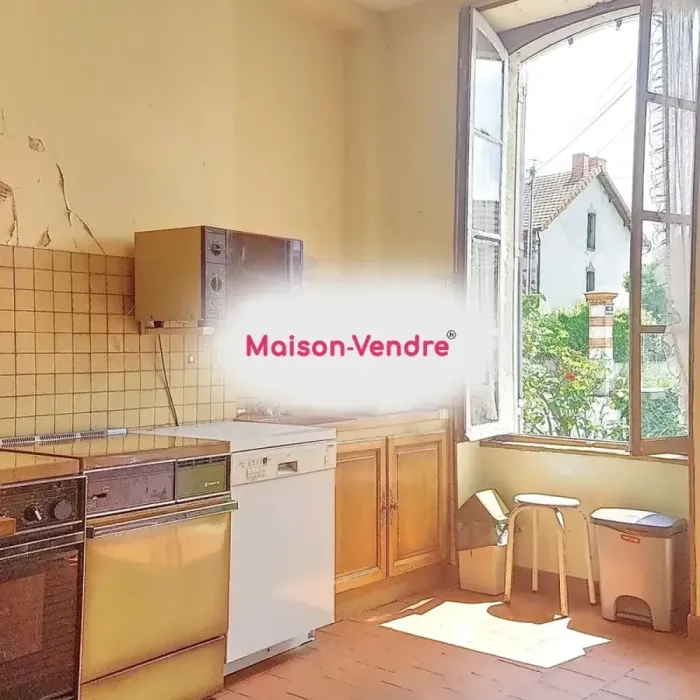 Maison 6 pièces Bézenet à vendre