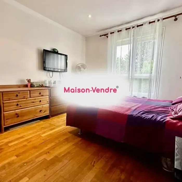 Maison 6 pièces Louvres à vendre