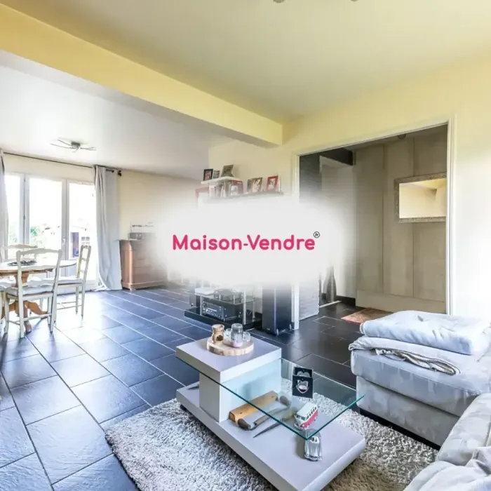 Maison 4 pièces Émerainville à vendre